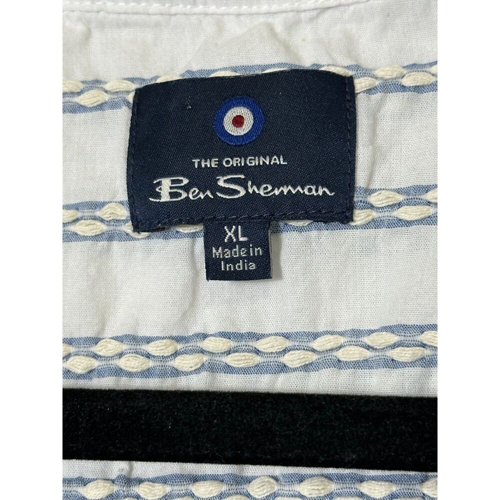 Ben Sherman Blue Short Sleeve Vertical Stripe Textured Finish Button Down SZ XL - Picture 2 of 4